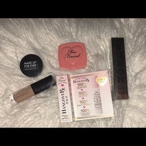 NEW BUNDLE TOO FACED, BUXON